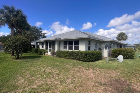 Condominio en venta en Fort Pierce, Florida, 2 dormitorios, 119.47 m2 № 1189873 - foto 1