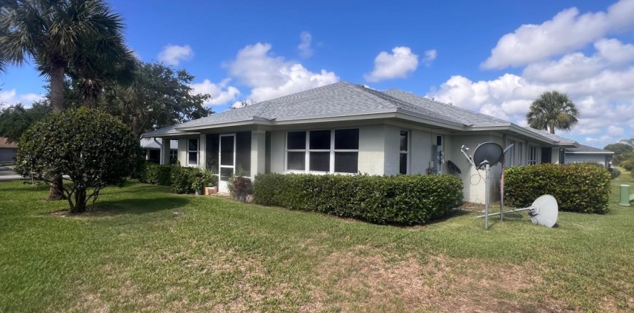 Condominio en Fort Pierce, Florida, 2 dormitorios  № 1189873