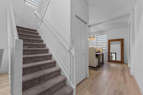 Casa en venta en Homestead, Florida, 4 dormitorios, 241.36 m2 № 2046965 - foto 9