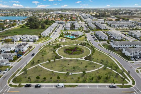 Casa en venta en Homestead, Florida, 4 dormitorios, 241.36 m2 № 2046965 - foto 4