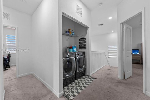 Casa en venta en Homestead, Florida, 4 dormitorios, 241.36 m2 № 2046965 - foto 28