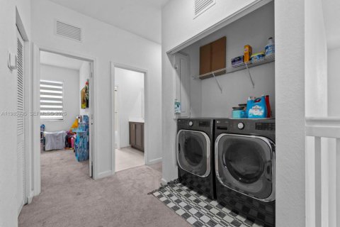 Casa en venta en Homestead, Florida, 4 dormitorios, 241.36 m2 № 2046965 - foto 29