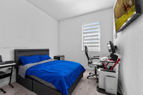 Casa en venta en Homestead, Florida, 4 dormitorios, 241.36 m2 № 2046965 - foto 27