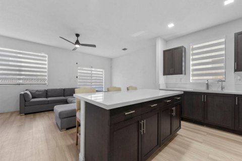 Casa en venta en Homestead, Florida, 4 dormitorios, 241.36 m2 № 2046965 - foto 16