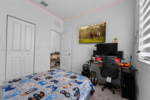 Casa en venta en Homestead, Florida, 4 dormitorios, 241.36 m2 № 2046965 - foto 26