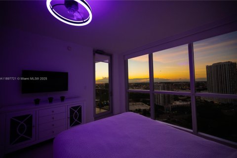 Condo in Miami, Florida, 2 bedrooms  № 1952450 - photo 22