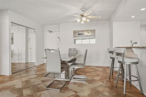 Copropriété à vendre à Clearwater, Floride: 2 chambres, 117.43 m2 № 2391153 - photo 7