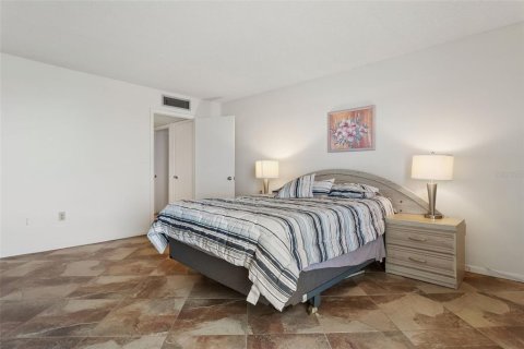 Copropriété à vendre à Clearwater, Floride: 2 chambres, 117.43 m2 № 2391153 - photo 18