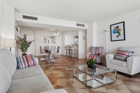 Copropriété à vendre à Clearwater, Floride: 2 chambres, 117.43 m2 № 2391153 - photo 11