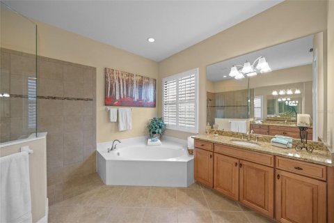 Villa ou maison à louer à Lakewood Ranch, Floride: 3 chambres, 260.22 m2 № 2381035 - photo 20