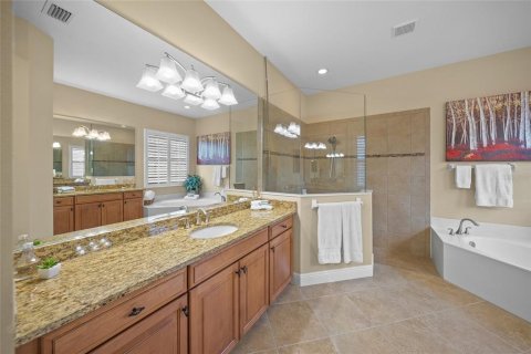 Villa ou maison à louer à Lakewood Ranch, Floride: 3 chambres, 260.22 m2 № 2381035 - photo 19