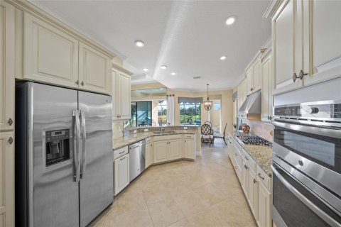 Villa ou maison à louer à Lakewood Ranch, Floride: 3 chambres, 260.22 m2 № 2381035 - photo 13