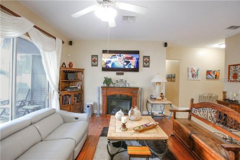Villa ou maison à louer à Orlando, Floride: 4 chambres, 236.99 m2 № 1853035 - photo 10