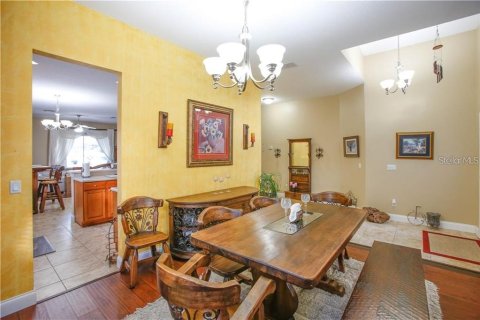 Villa ou maison à louer à Orlando, Floride: 4 chambres, 236.99 m2 № 1853035 - photo 5