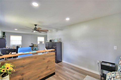House in Frostproof, Florida 3 bedrooms, 233 sq.m. № 1718966 - photo 25