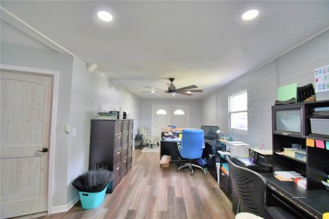 House in Frostproof, Florida 3 bedrooms, 233 sq.m. № 1718966 - photo 23