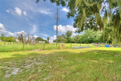House in Frostproof, Florida 3 bedrooms, 233 sq.m. № 1718966 - photo 16