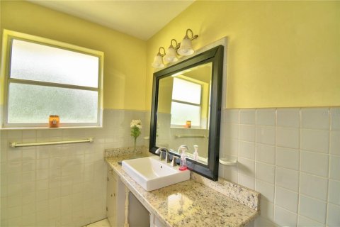 House in Frostproof, Florida 3 bedrooms, 233 sq.m. № 1718966 - photo 29