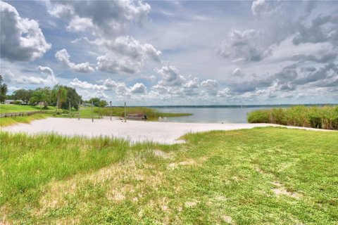 House in Frostproof, Florida 3 bedrooms, 233 sq.m. № 1718966 - photo 20