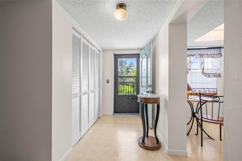 Condominio en venta en Dunedin, Florida, 1 dormitorio, 85.01 m2 № 1854693 - foto 5