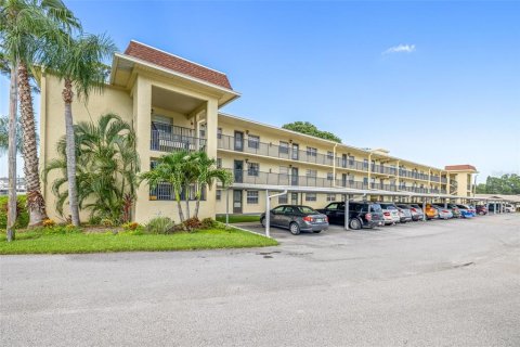 Condominio en venta en Dunedin, Florida, 1 dormitorio, 85.01 m2 № 1854693 - foto 2