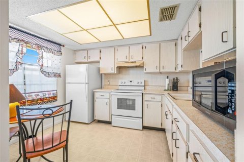 Condominio en venta en Dunedin, Florida, 1 dormitorio, 85.01 m2 № 1854693 - foto 6