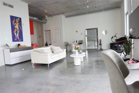 Condo in Hollywood, Florida, 1 bedroom  № 2050750 - photo 26