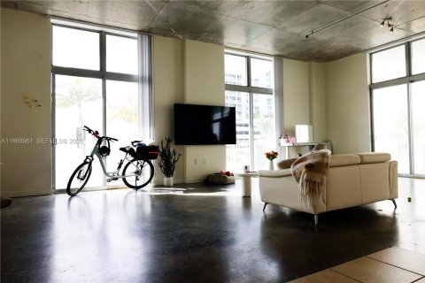 Condo in Hollywood, Florida, 1 bedroom  № 2050750 - photo 10