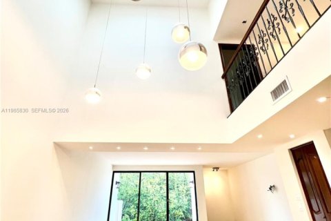 Condominio en venta en Sunny Isles Beach, Florida, 3 dormitorios, 210.42 m2 № 2168022 - foto 3