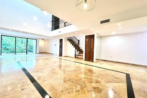 Condominio en venta en Sunny Isles Beach, Florida, 3 dormitorios, 210.42 m2 № 2168022 - foto 2
