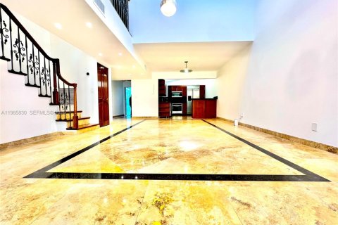 Condominio en venta en Sunny Isles Beach, Florida, 3 dormitorios, 210.42 m2 № 2168022 - foto 12