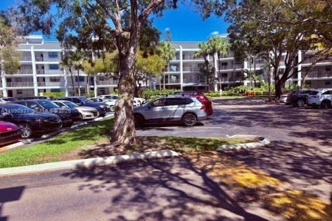 Condo à Weston, Floride, 2 chambres  № 2058088