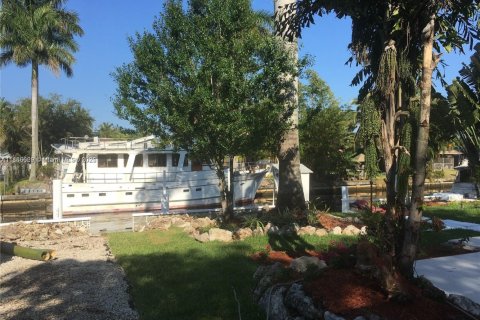 House in Fort Lauderdale, Florida 3 bedrooms, 107.4 sq.m. № 1920239 - photo 13