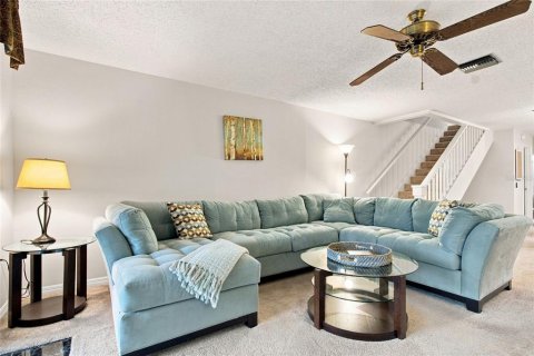 Condo in Palm Harbor, Florida, 2 bedrooms  № 2285211 - photo 19
