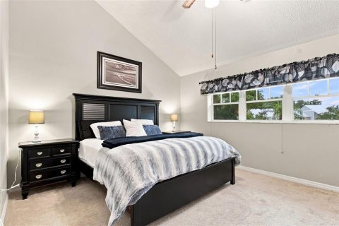 Condo in Palm Harbor, Florida, 2 bedrooms  № 2285211 - photo 5