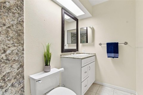 Condo in Palm Harbor, Florida, 2 bedrooms  № 2285211 - photo 6