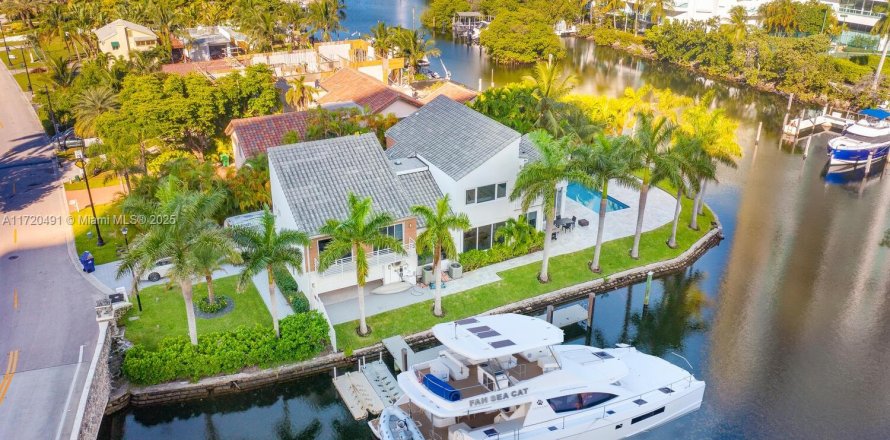 Casa en Sunny Isles Beach, Florida 4 dormitorios, 277.87 m2 № 1471440