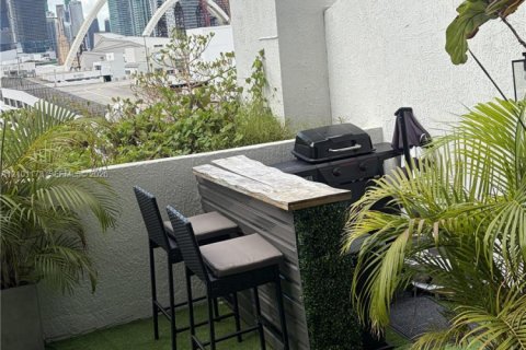Condo in Miami, Florida  № 2402483 - photo 3