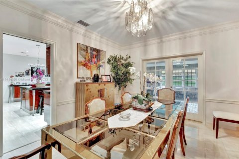 Villa ou maison à vendre à Coral Gables, Floride: 5 chambres, 373.84 m2 № 1935455 - photo 6