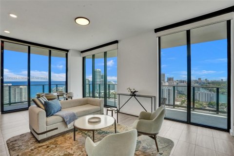 Copropriété à vendre à Miami Beach, Floride: 2 chambres, 92.44 m2 № 2014312 - photo 11