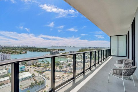 Copropriété à vendre à Miami Beach, Floride: 2 chambres, 92.44 m2 № 2014312 - photo 7