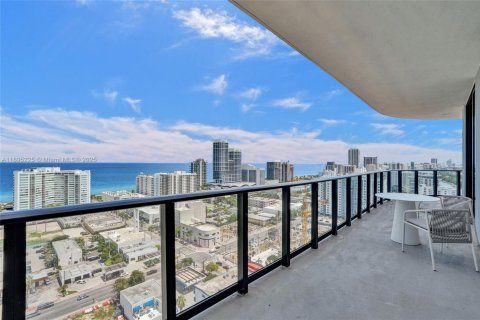 Copropriété à vendre à Miami Beach, Floride: 2 chambres, 92.44 m2 № 2014312 - photo 9