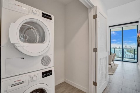 Copropriété à vendre à Miami Beach, Floride: 2 chambres, 92.44 m2 № 2014312 - photo 12