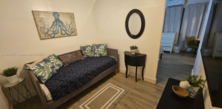 Villa ou maison à Hollywood, Floride 1 chambre, 55.74 m2 № 1842883