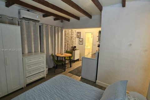 Villa ou maison à louer à Hollywood, Floride: 1 chambre, 55.74 m2 № 1842883 - photo 3