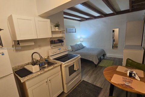Villa ou maison à louer à Hollywood, Floride: 1 chambre, 55.74 m2 № 1842883 - photo 5