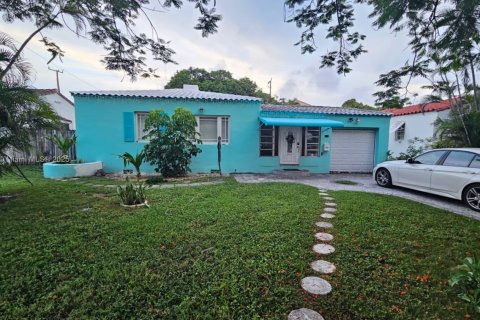 Villa ou maison à louer à Hollywood, Floride: 1 chambre, 55.74 m2 № 1842883 - photo 8