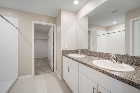 House in Wesley Chapel, Florida 4 bedrooms, 239.87 sq.m. № 1881152 - photo 16