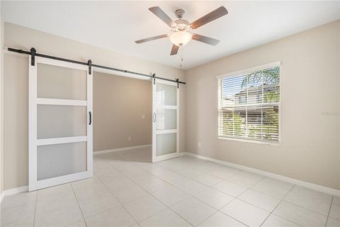 House in Wesley Chapel, Florida 4 bedrooms, 239.87 sq.m. № 1881152 - photo 5