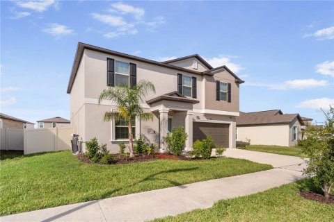 House in Wesley Chapel, Florida 4 bedrooms, 239.87 sq.m. № 1881152 - photo 3
